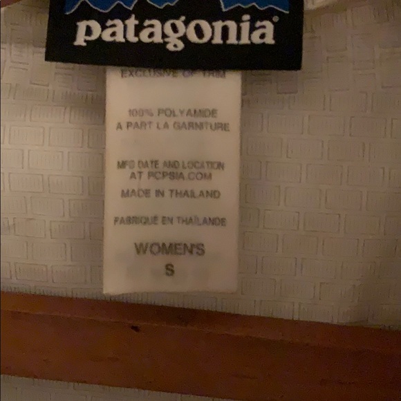 Patagonia Women’s Rain Coat Trench - Picture 2 of 4